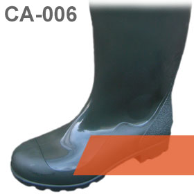 sapogi-iz-pvh-olivkovye-muzhskie-006